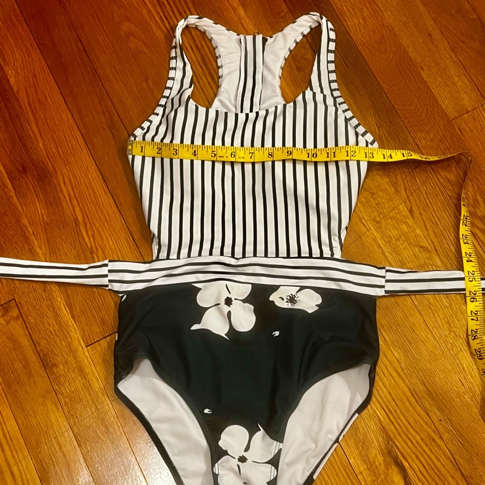 One-Piece Dark Green and White Striped Floral Swimsuit - Picture 5 of 8